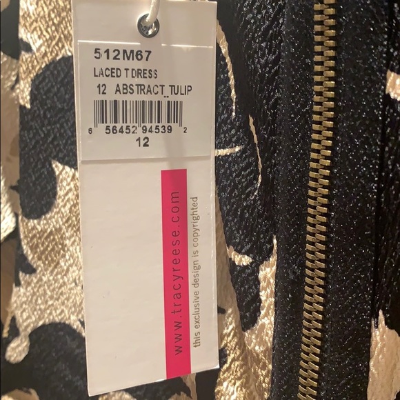 Dress - Picture 4 of 4